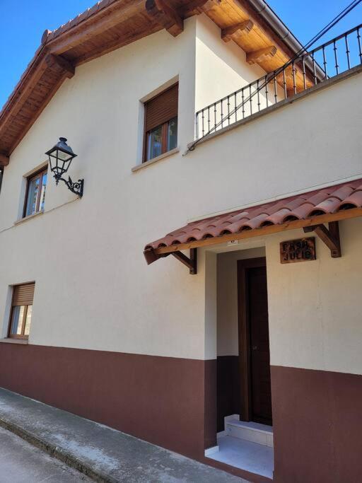 Casa Julio, Bonita Casa Comoda Y Espaciosa, Totalmente Reformada Con Terraza Y Jardin Privado Riezu Bagian luar foto